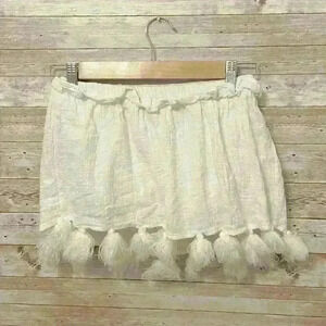 White cotton skirt size medium pompom